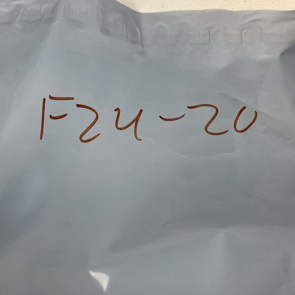 Fig & Flower Blouse Women's Size Large Snakeskin Pattern Henley Neck Casual - Picture 6 of 7